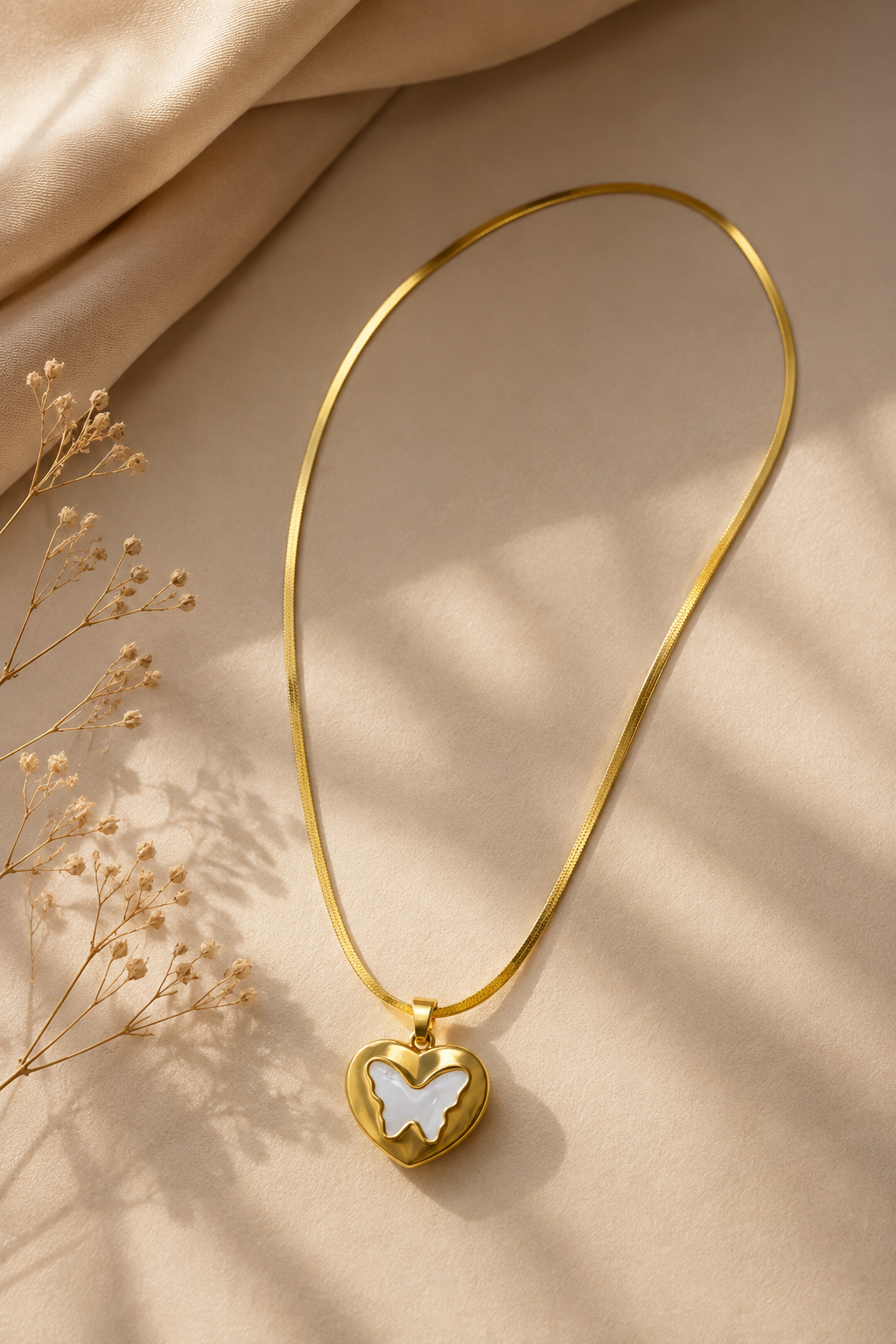 Pearl Butterfly Heart - Anti Tarnish
