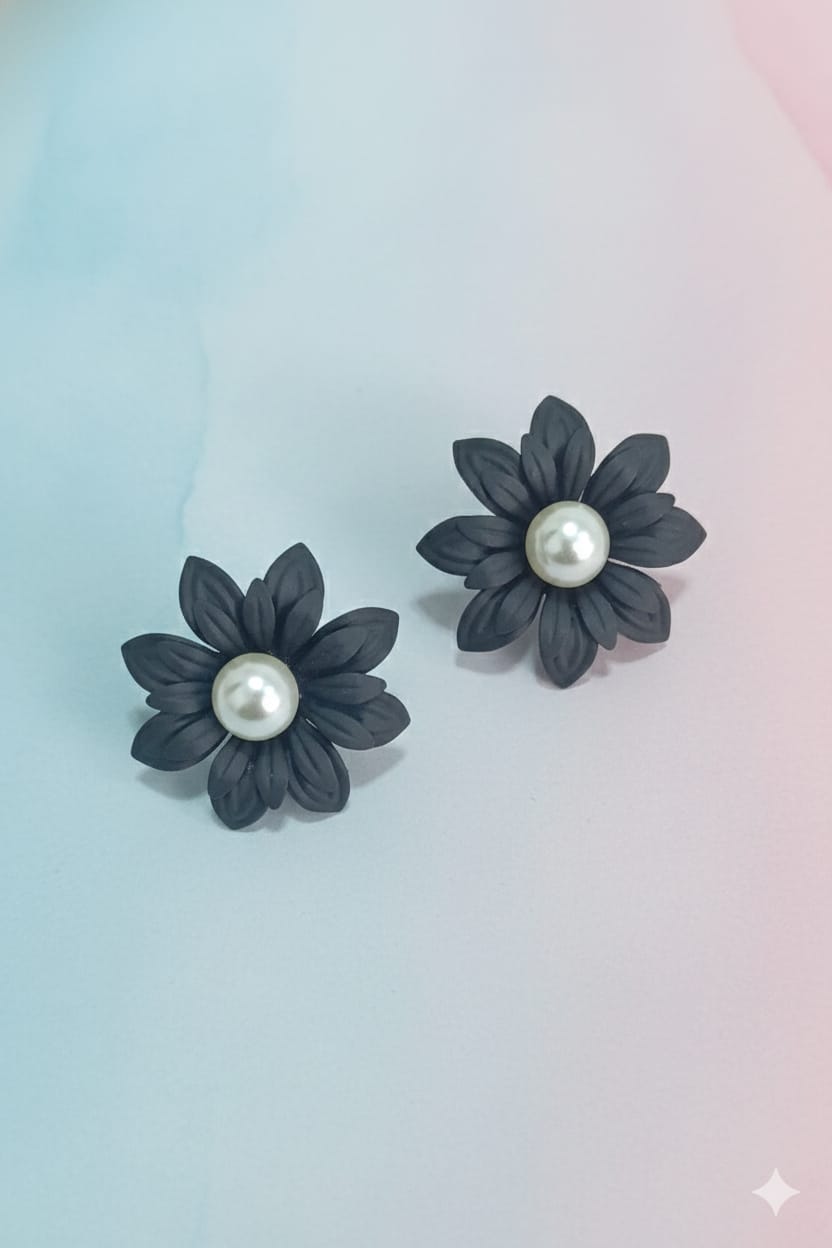 Flower with Pearl - Stud
