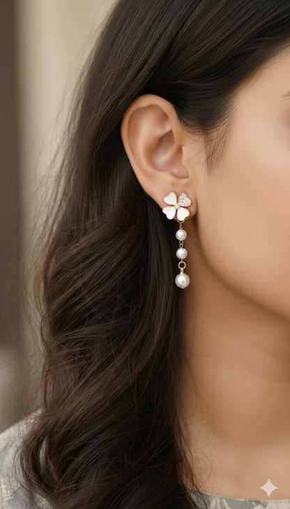 Pearl Floral Clover Drop - Anti Tarnish